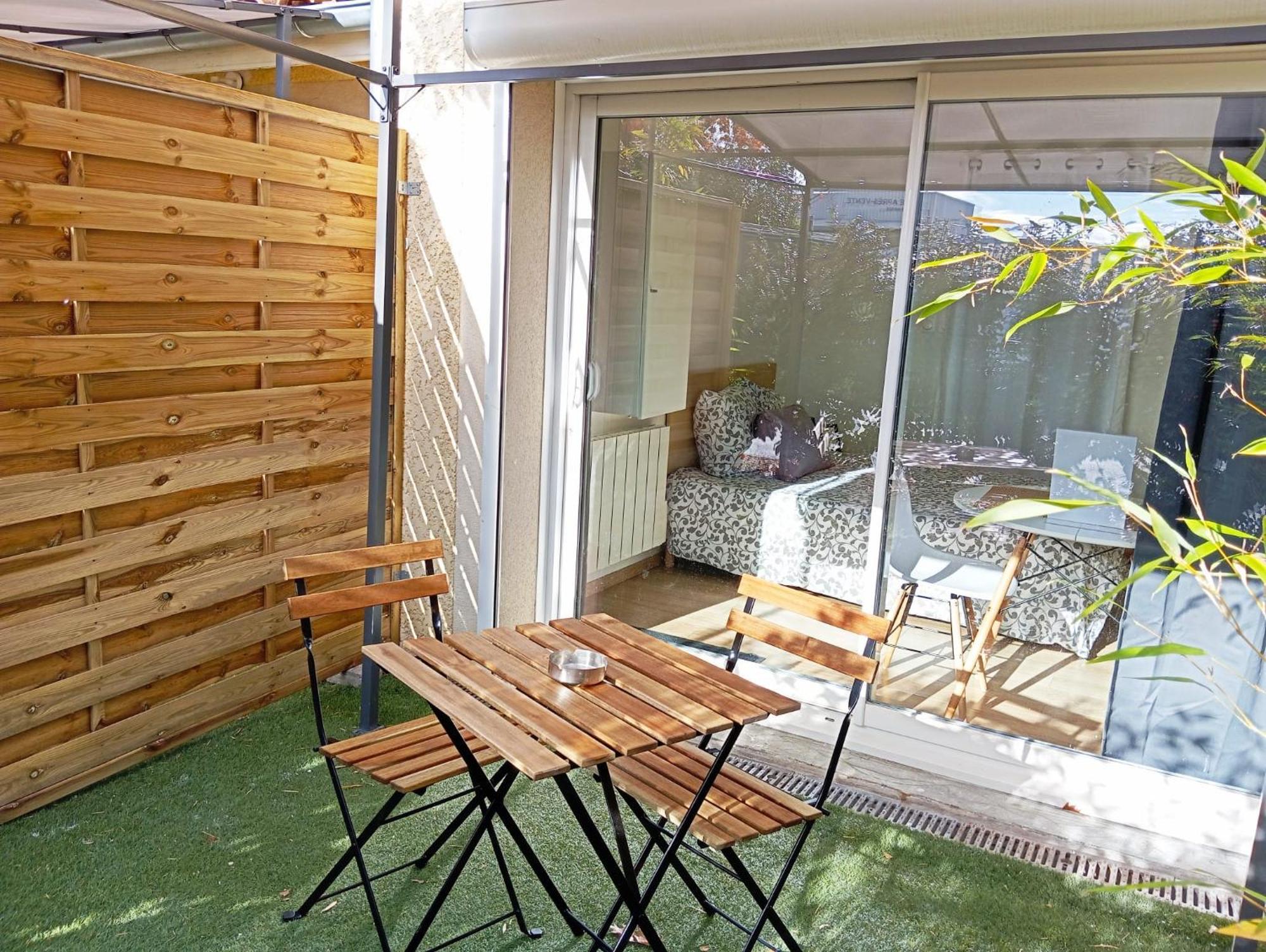 Appart'Hotel Le Clos Lassagne A Brignais - Lyon Sud Bagian luar foto