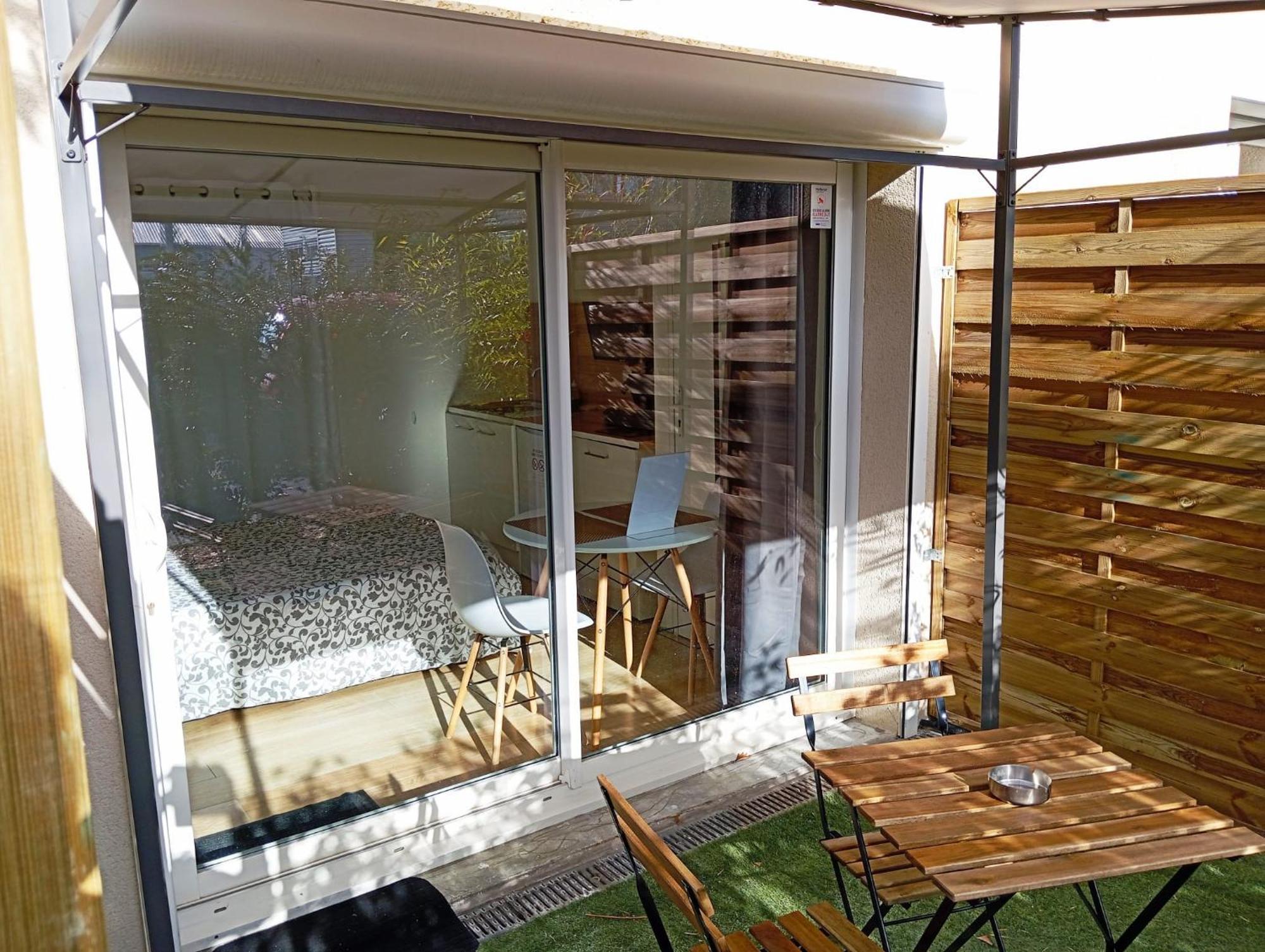 Appart'Hotel Le Clos Lassagne A Brignais - Lyon Sud Bagian luar foto
