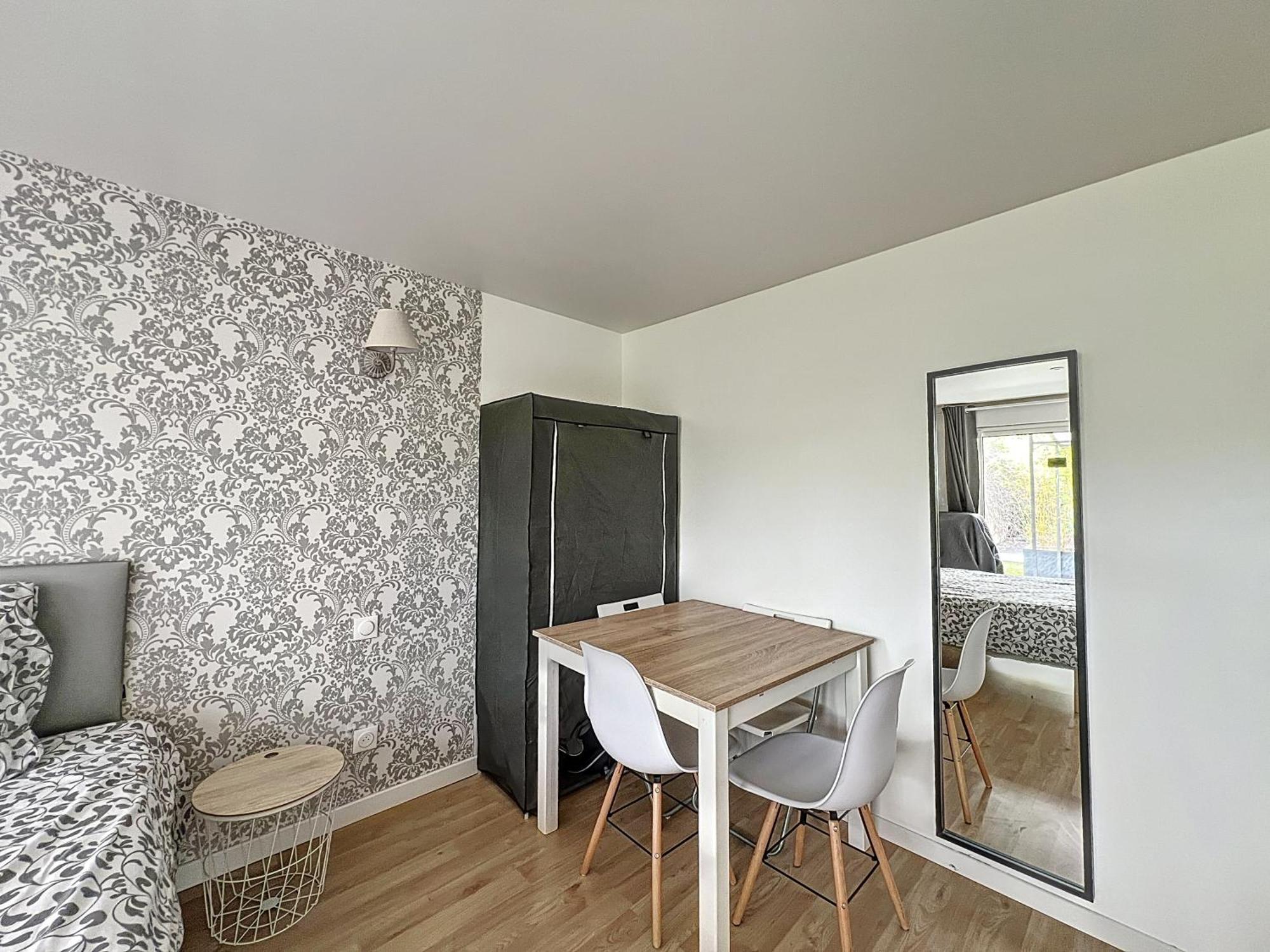 Appart'Hotel Le Clos Lassagne A Brignais - Lyon Sud Bagian luar foto